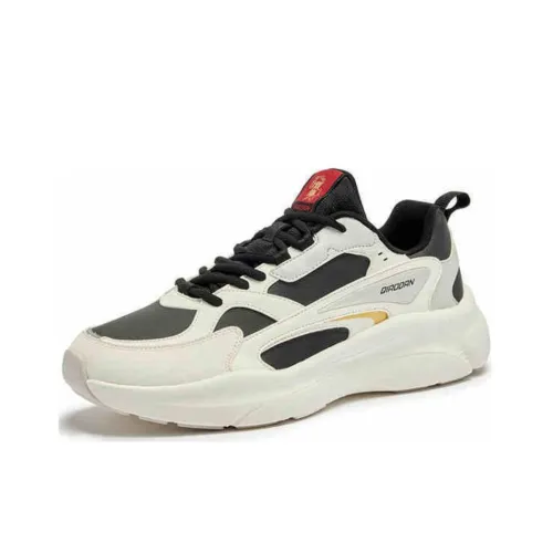 QIAODAN Get Rich Every Day Устойчивый к истиранию Термический Низкий Топ Casual Мужской Черный Белый