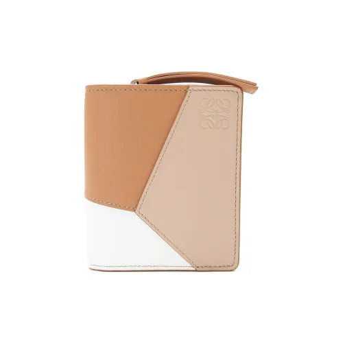 LOEWE Женские кошельки