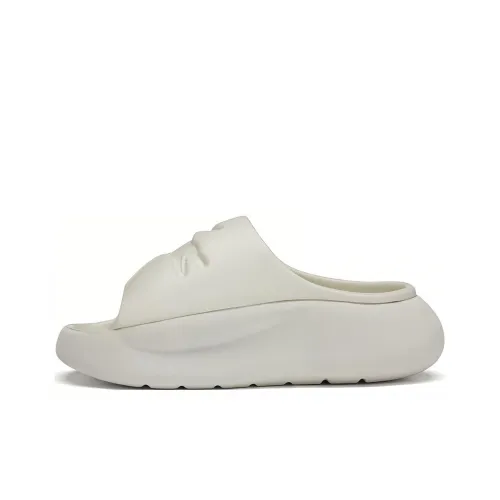 LACOSTE Слипоны Экрю Женские