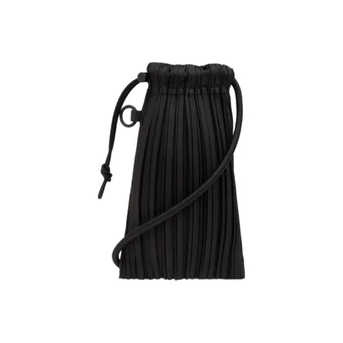 PLEATS PLEASE ISSEY MIYAKE Полиэстер Плечо Сумка Мини Женская Черная