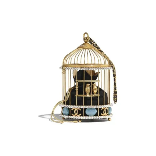 CHANEL Клатчи Женские
