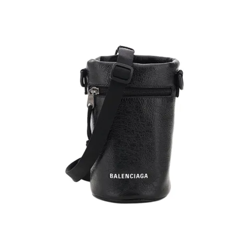 BALENCIAGA Сумки через плечо Женские