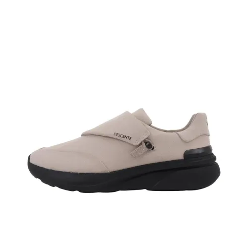 DESCENTE Противоскользящие устойчивые к истиранию низкий топ повседневные беговые кроссовки мужской бежевый