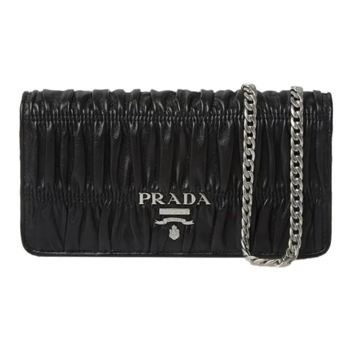 PRADA Сумки через плечо Женские