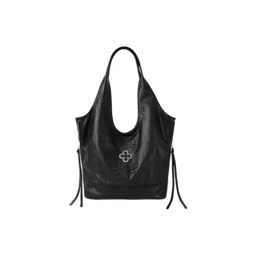 CASSILE Овчина Сумка через плечо Женская Черная