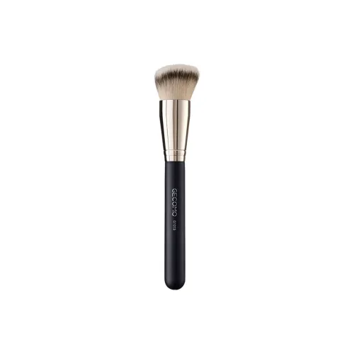 GECOMO 170 Foundation Brush Контуринг Soft