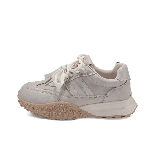 A Poinsettia Princess Женские массивные кроссовки