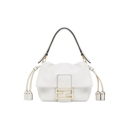 FENDI Mamma Baguette SmallМини-сумка Из Кожи Наппа Белого Цвета