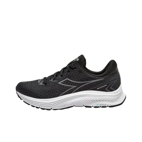 DIADORA Беговые кроссовки Low Top Черные Мужские