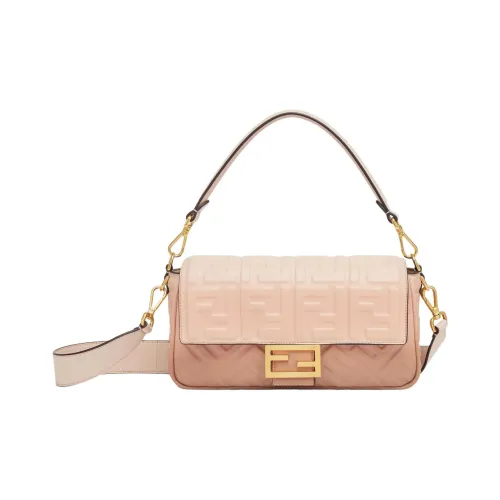 FENDI Baguette Телячья кожа Сумка через плечо Средний Женский Розовый