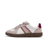 Белый, серый, красный