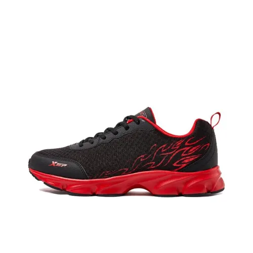 XTEP Slip-resistant Abrasion-resistant Breathable Lightweight Low-top Running Shoes Men's Black XTEP Противоскользящий Устойчивый к истиранию Дышащий Легкий Низкий верх Беговые кроссовки Мужские Черные