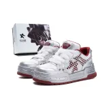 Белый, серебристый, красный