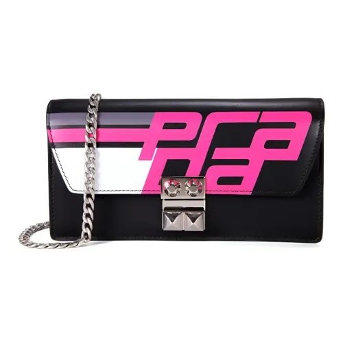 PRADA Сумки через плечо Женские