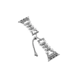 Жемчужно-белый