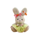 Зеленая юбка, подвеска в виде кролика