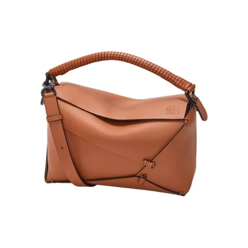 LOEWE Телячья кожа Сумка на одно плечо Женская Коричневая