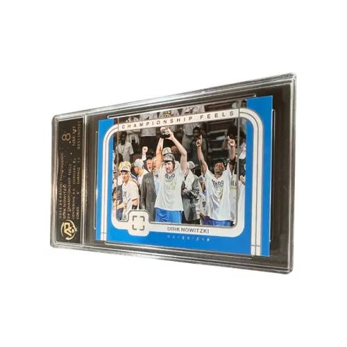 PANINI Сертифицированные карточки