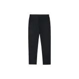 Призрачно черный