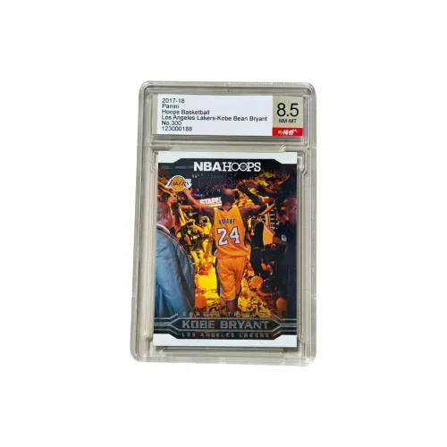 PANINI 2017-18 HOOPS Kobe Bryant Выбор на пенсию Последняя игра карьеры Прощание Спина View Стоит собирать