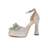 Серебристый