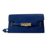 Темно-синий