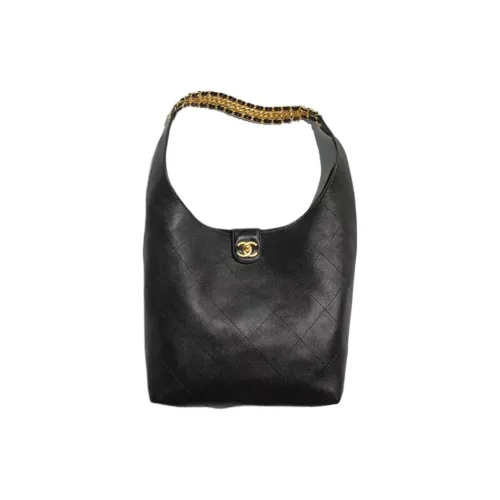 CHANEL Сумки через плечо Женские