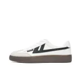 Белый, серый, черный