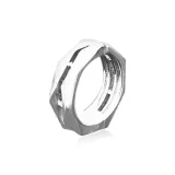 Геометрические серьги-кольца Dreamland, одиночные (белые)