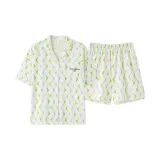 Светло-зеленый