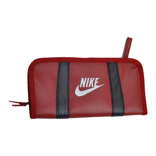 NIKE Кошельки Красный и Черный Женские