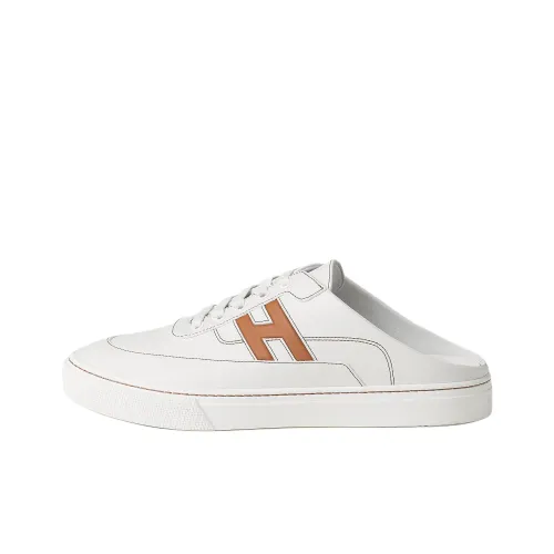 HERMES Домашние тапочки Мужские Белые