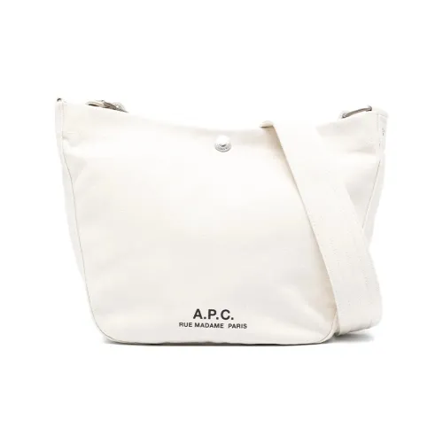 A.P.C Сумки через плечо Женские