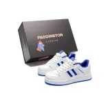 Белый светло-голубой