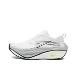 Серебристо-белый