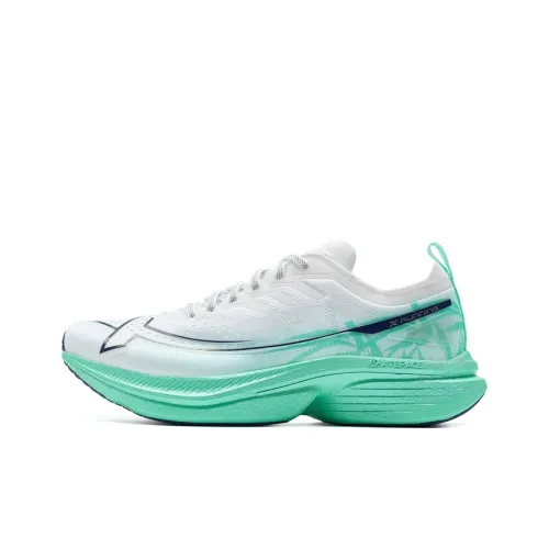 XTEP One Piece Molding 3 Беговые кроссовки Низкий верх Классический Белый/Аврора Зеленый/Каменный Бирюзовый Мужской