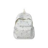 Белый котенок