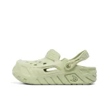 Светло-зеленый