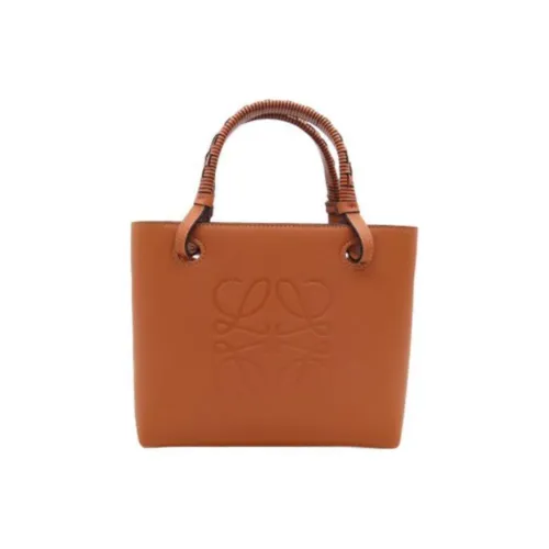 LOEWE Сумки Женские