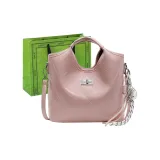 Розовый с украшением