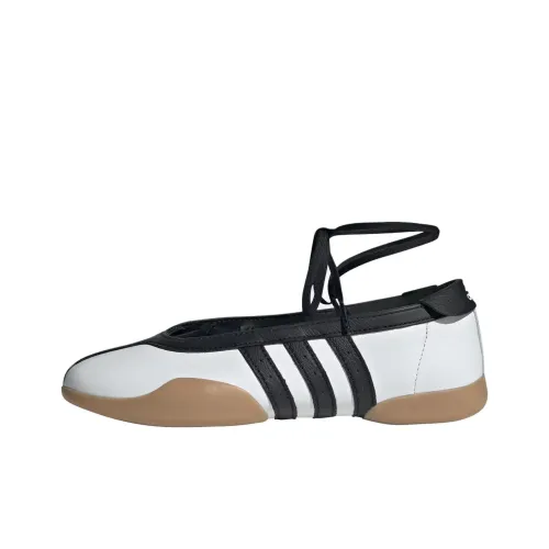 Adidas Originals Taekwondo Slip-resistant Abrasion-resistant Low-top Training Shoes Women's White Adidas Originals Taekwondo Противоскользящие Устойчивые к истиранию Низкие Кроссовки для тренировок Женские Белые