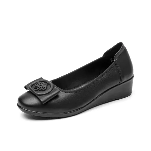 Cigna Клин-каблук Высокие каблуки Женские Черный