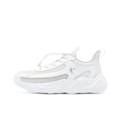 QIAODAN Ветер Leap Противоскользящий Устойчивый к истиранию Низкий Топ Детские Беговые Кроссовки Белый