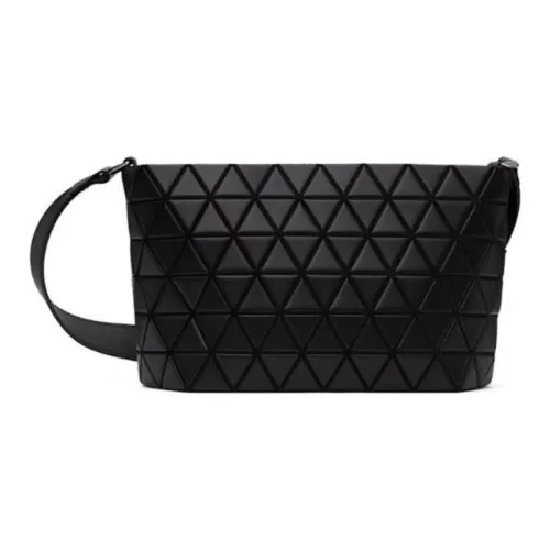 ISSEY MIYAKE Искусственная кожа Сумка через плечо Сумка на плечо Стандартная Женская Черная