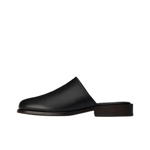 Lemaire Домашние тапочки Мужские Черные