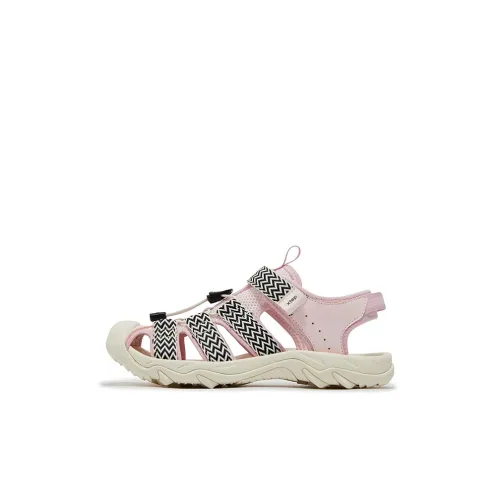 XTEP противоскользящие и дышащие низкие топовые сандалии кремово-розового черного цвета детские