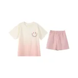 Светло-розовый