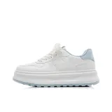 Лунно-белый