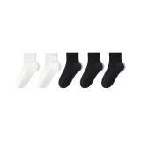 5 пар (2 белых + 3 черных)