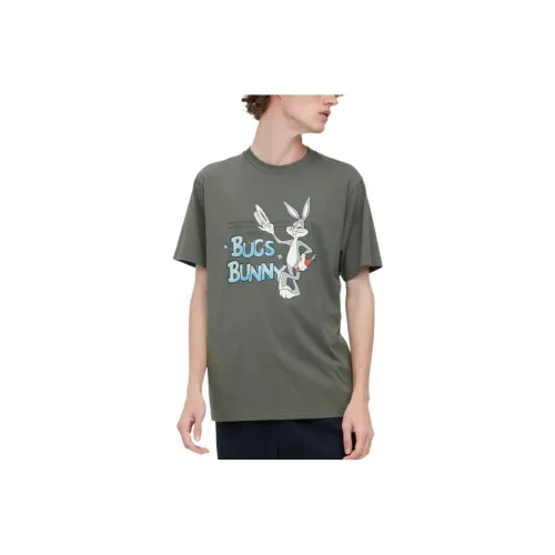 UNIQLO Зеленые Мужские T-рубашки